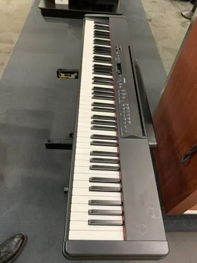 YAMAHA P90 2